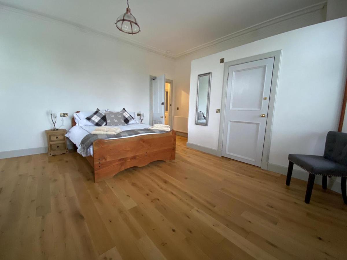 Manor House Hotel Терсо Екстериор снимка