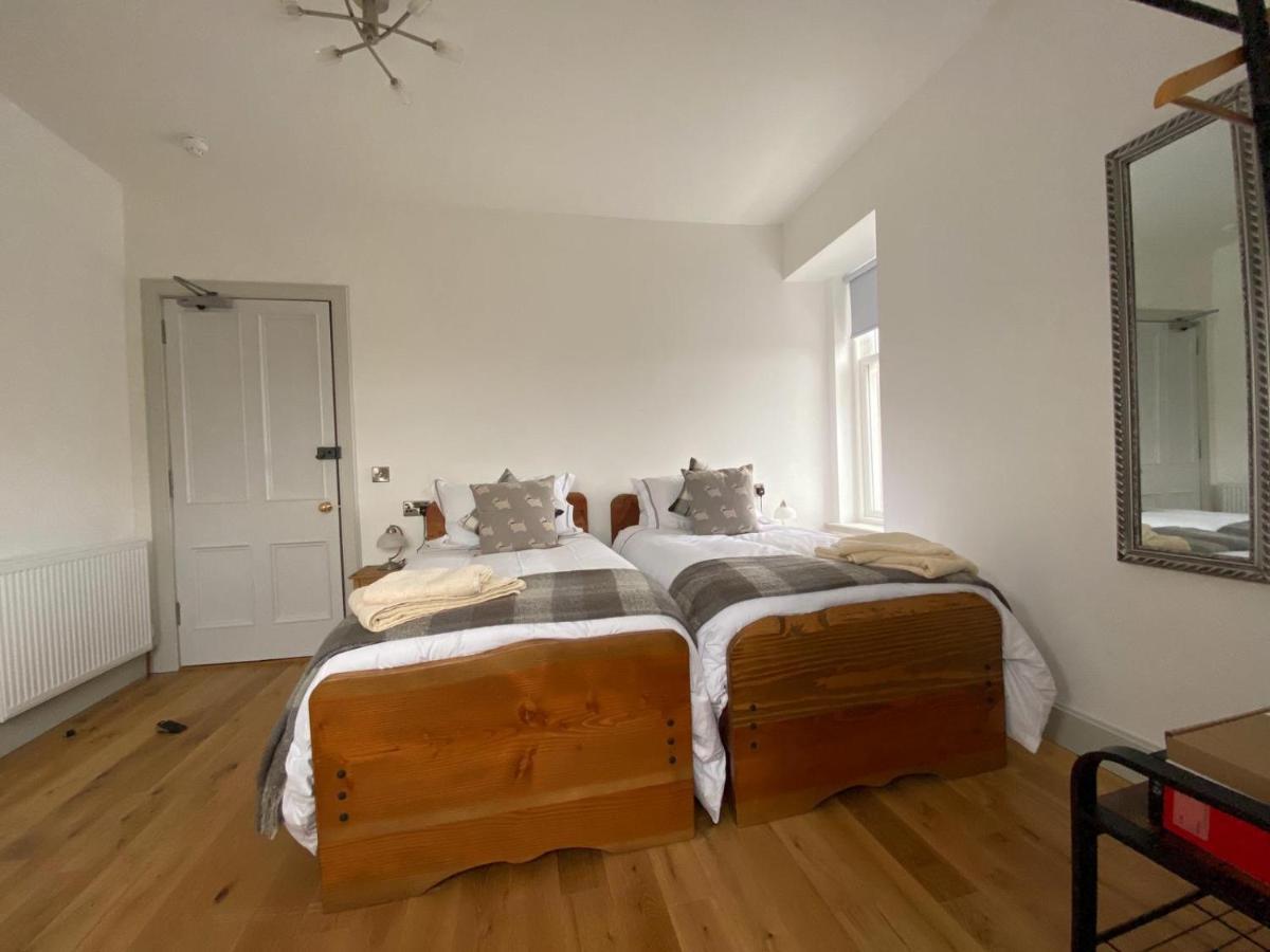 Manor House Hotel Терсо Екстериор снимка