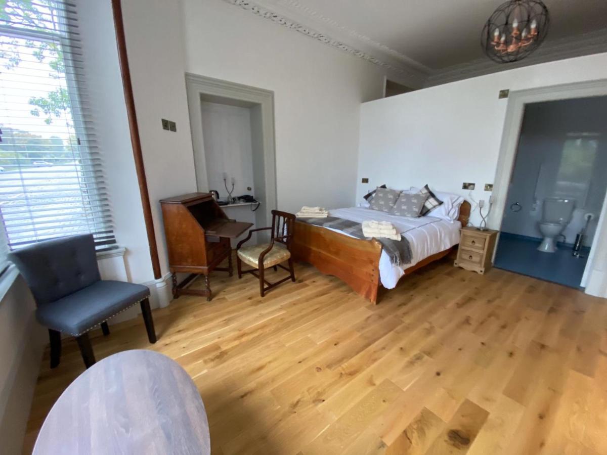 Manor House Hotel Терсо Екстериор снимка